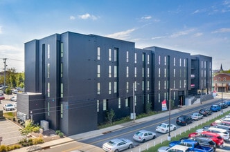 Building Photo - MAIN608