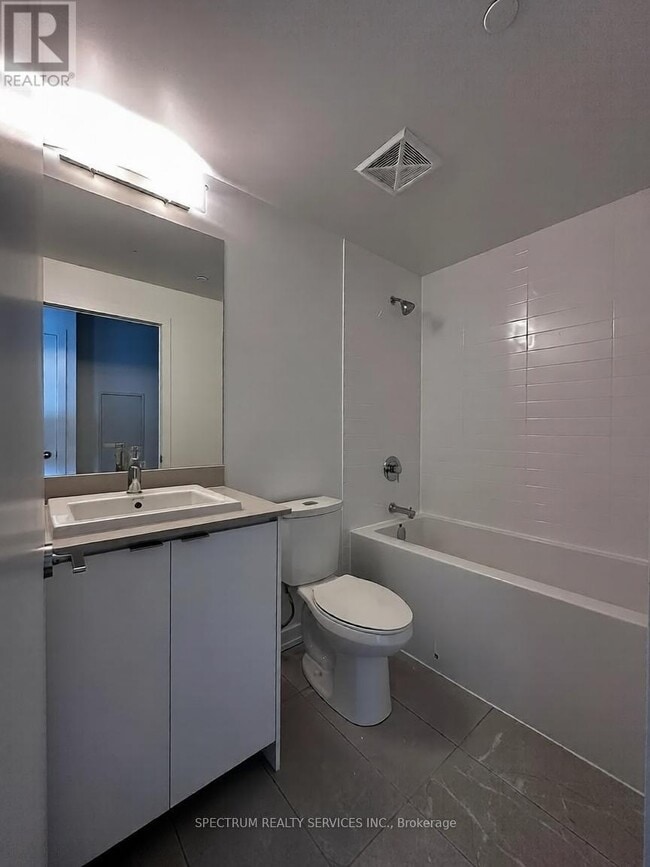 Building Photo - 55 Duke St W