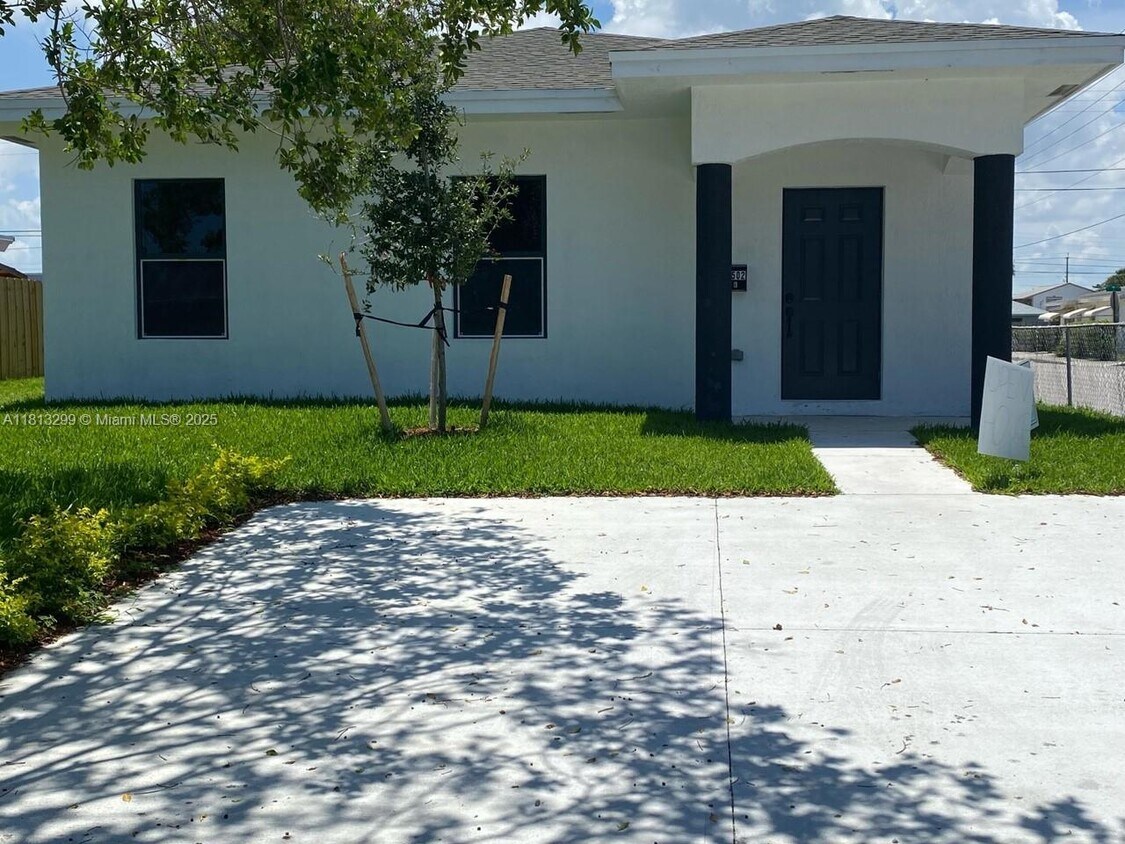 Foto principal - 1502 S K St