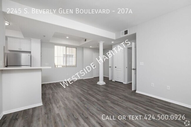 Foto del edificio - 2245 S Beverly Glen Blvd