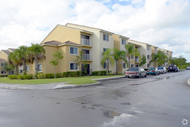 Building Photo - Ernie Martin Villas