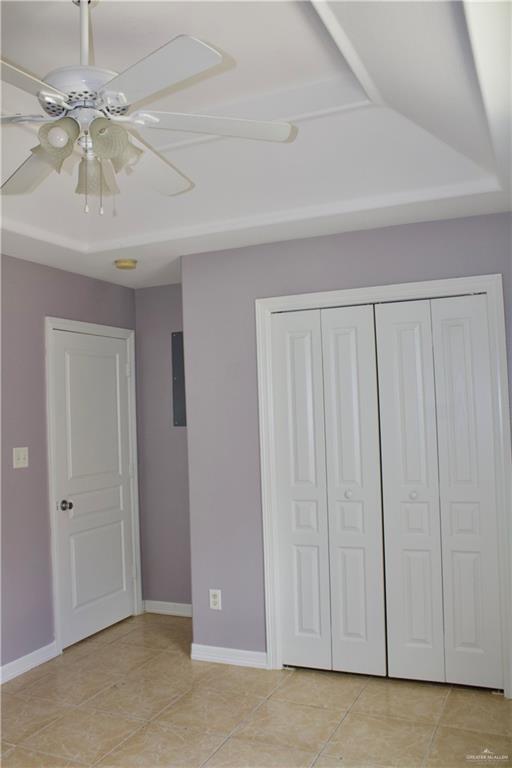 Foto del edificio - 12 West Dr