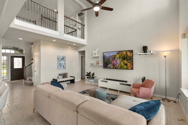 Building Photo - 29471 Westhope Dr