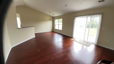 Building Photo - 6103 Quinn Rd