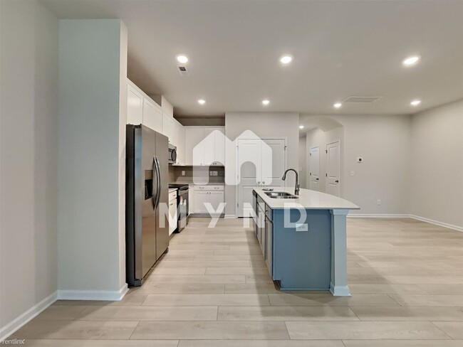 Building Photo - 3 br, 2.5 bath Townhome - 157 Eagle Chase Dr