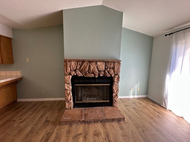 Foto del edificio - 49400 River Park Rd