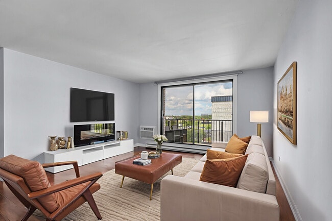 Building Photo - 9098 W Terrace Dr