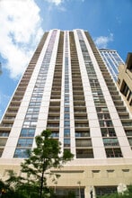Building Photo - 200 N Dearborn St