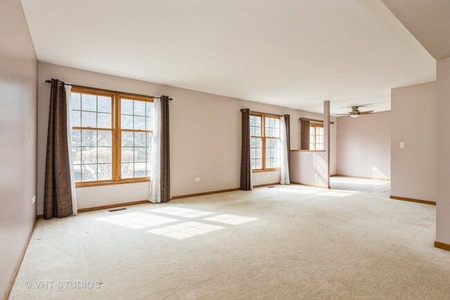Building Photo - 11921 Somerset Rd