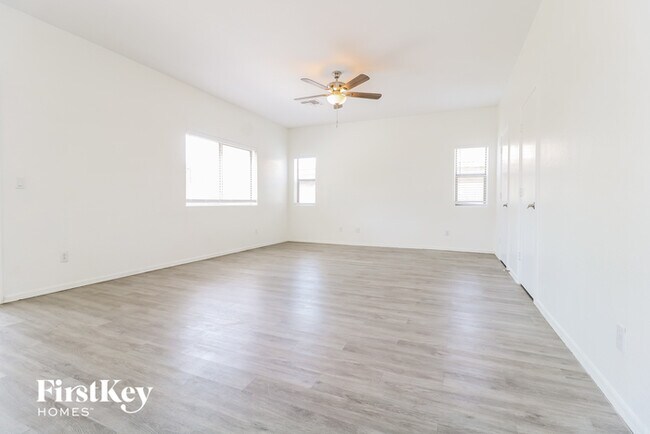 Foto del edificio - 13131 W Gelding Cir
