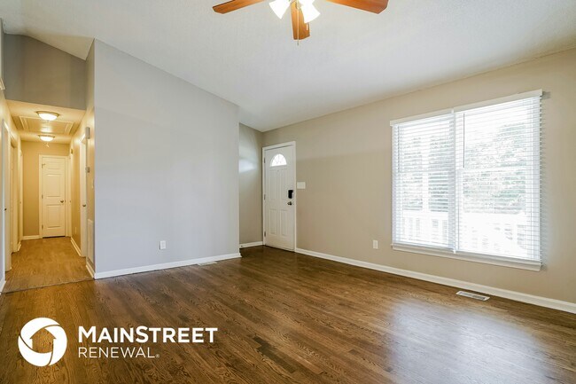 Building Photo - 815 Grandview Dr