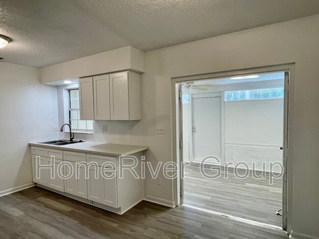 Foto del edificio - 417 Cart Ct