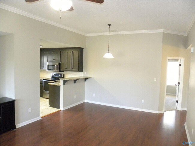 Foto del edificio - 258 Mountain Creek Dr