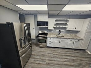 Building Photo - 1650 Mineral Spring Rd