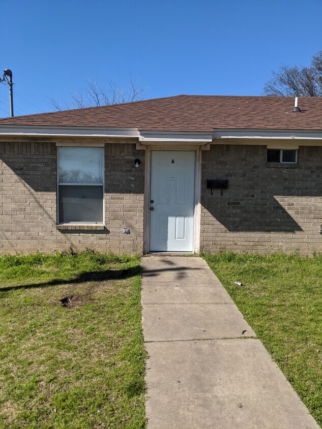 1007 York Ave, Killeen, TX 76541 Townhouse for Rent in Killeen, TX