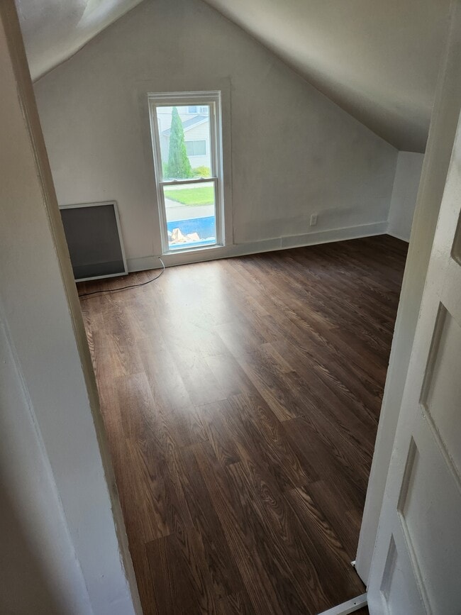 131 Hoyt St Unit Upper, Dunkirk, NY 14048 Apartments in Dunkirk, NY