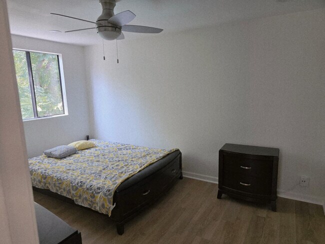 Foto del edificio - 2210 River Run Dr