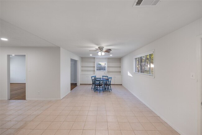 Foto del edificio - 2310 Pecos St