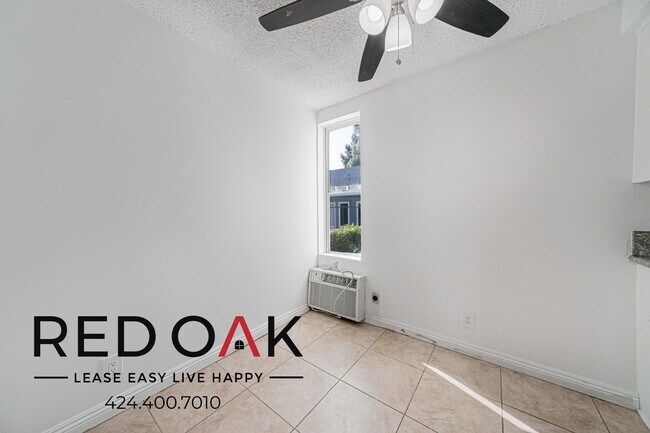 Foto del edificio - 10535 Lindley Ave