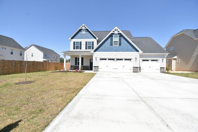 Foto del edificio - 4 Bedroom and 3 Bath Home- Bonus Room (No Pets)