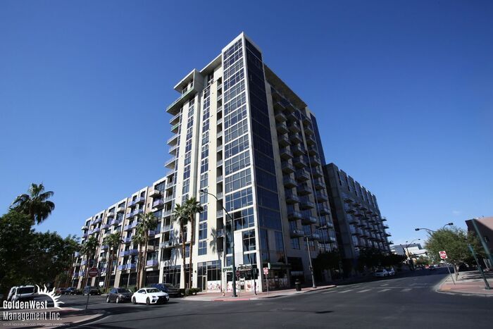 Foto principal - Modern Downtown 1Bdm 1Ba Condo at Juhl!