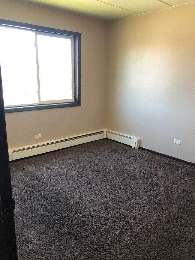 14031 Kilpatrick Ave Unit 2S, Crestwood, IL 60418 Apartments in