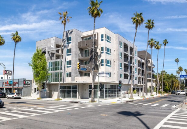 Primary Photo - 6600 Van Nuys Blvd
