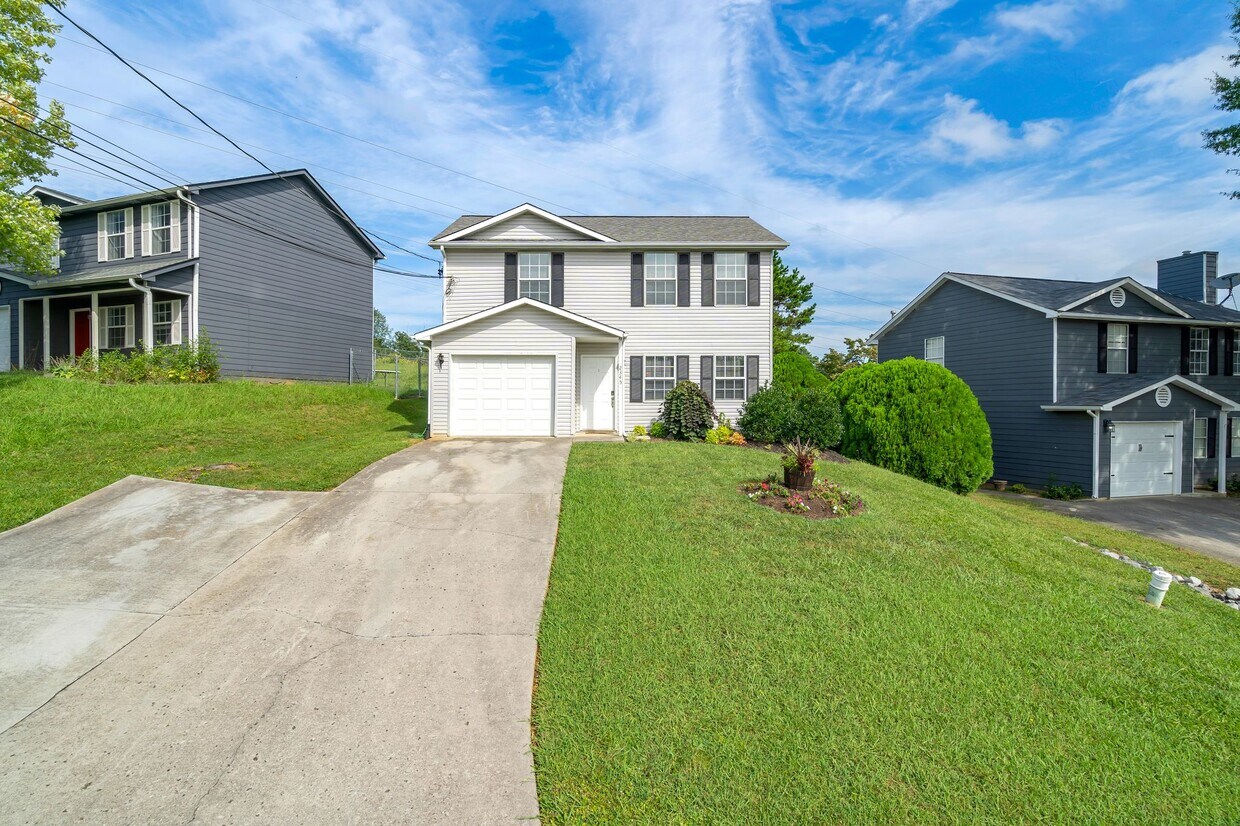 2345 Wadsworth Dr, Knoxville, TN 37921 House Rental in Knoxville, TN