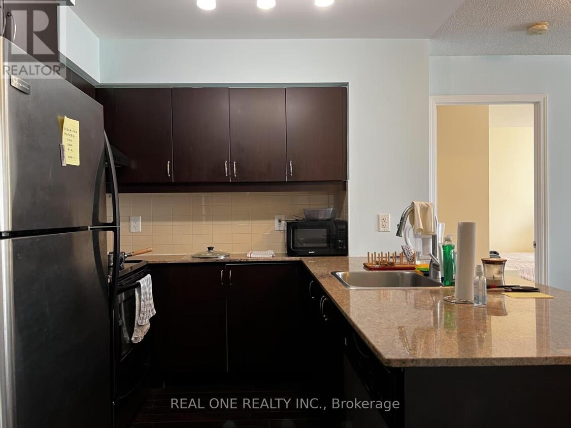 Photo principale - 27-727 Rean Dr