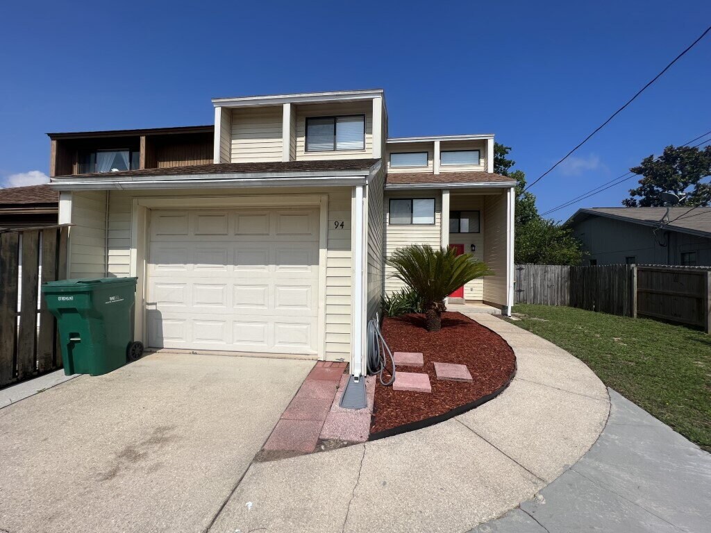 Primary Photo - "Charming 2-Bed Townhouse in Shalimar with...