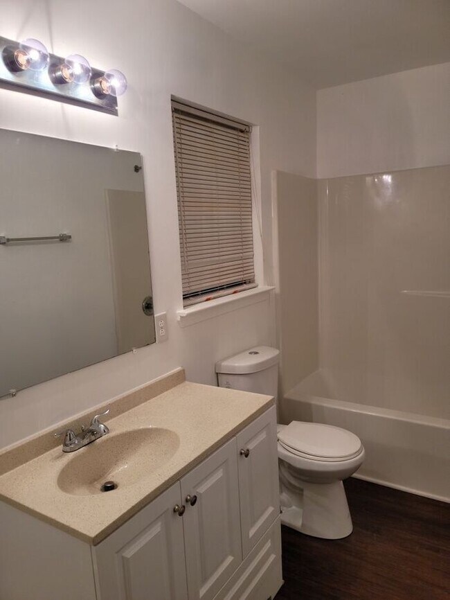 Foto del edificio - 317 Baker St