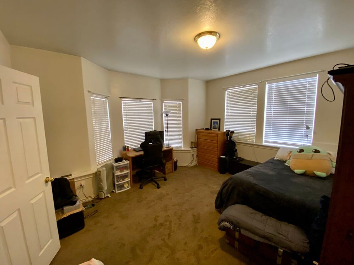 Building Photo - 455 Belmont Pl