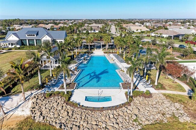 Foto del edificio - 8141 Sternway Rd