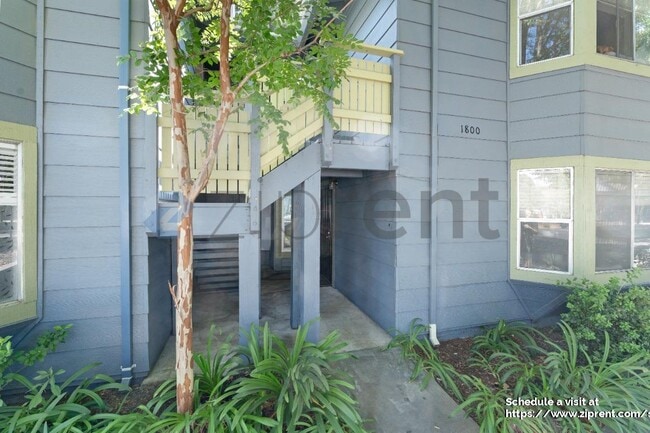 Building Photo - 1800 U St