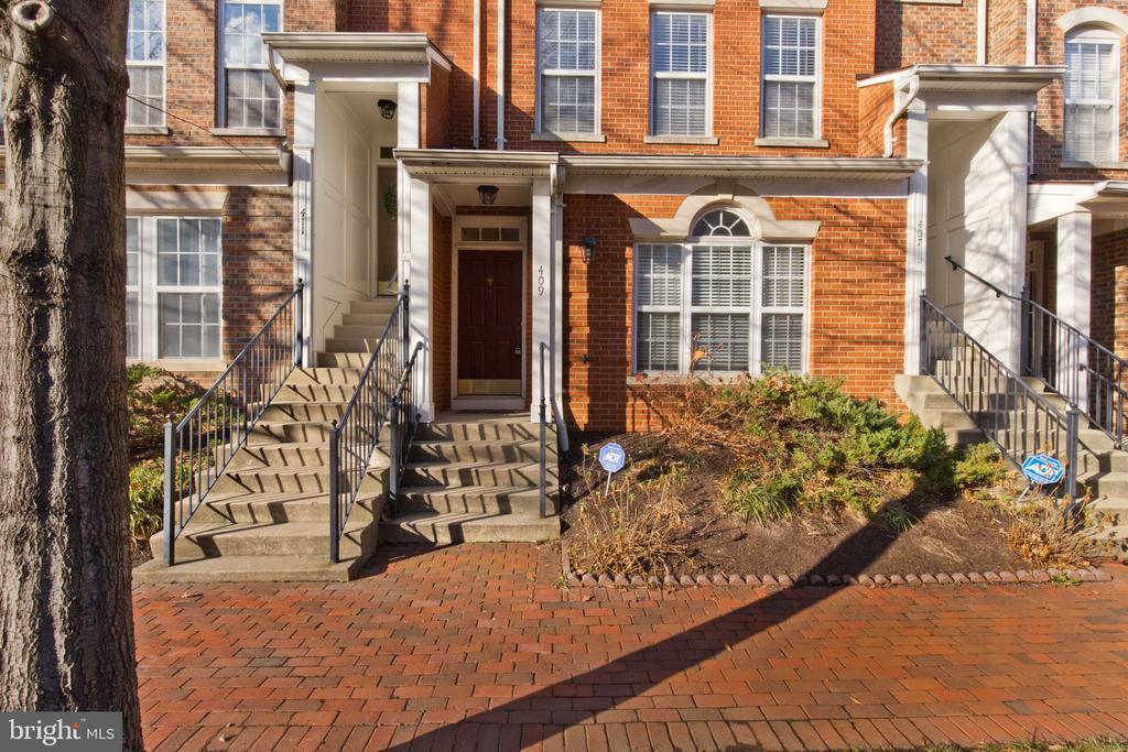 Foto del edificio - 409 Cameron Station Blvd