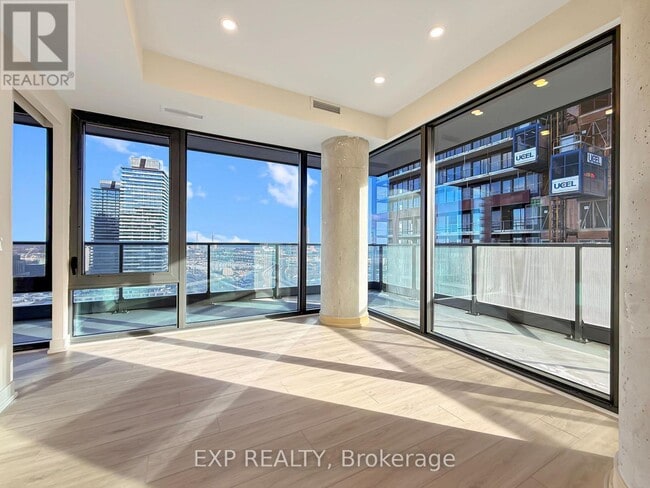 Building Photo - 35 Parliament St