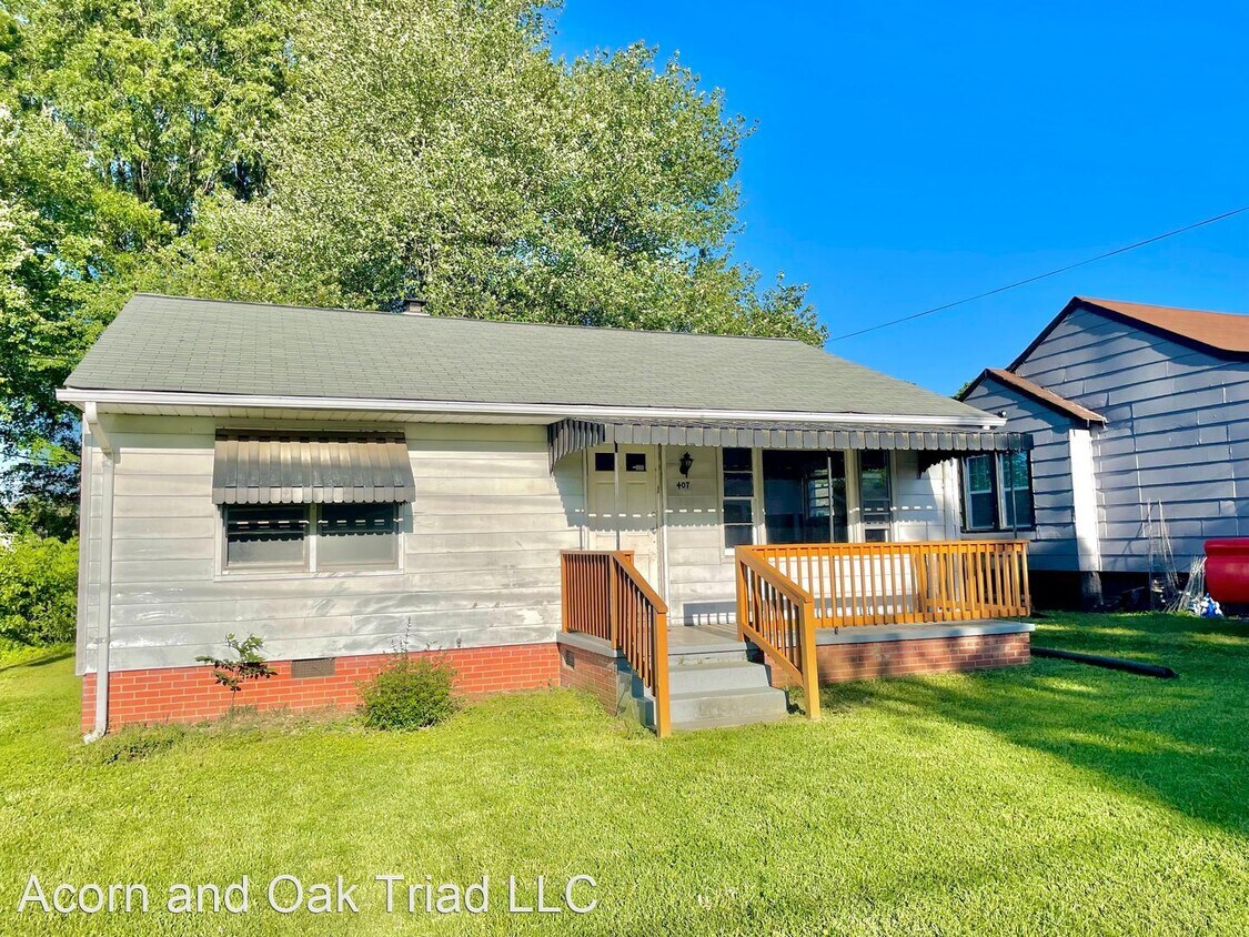 Primary Photo - 2 br, 1 bath House - 407 Academy St