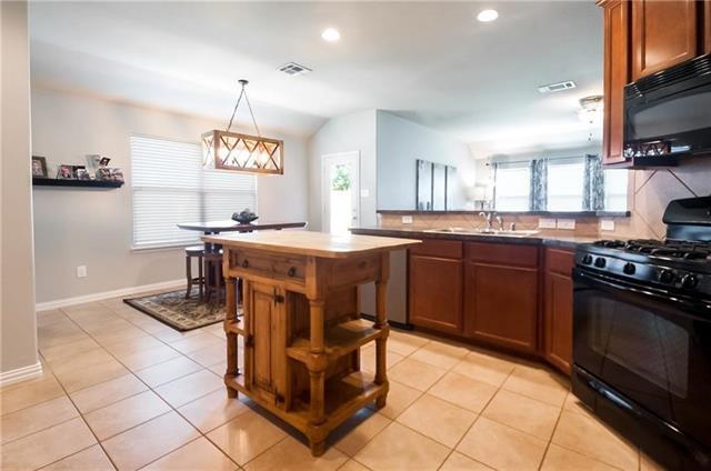 Foto del edificio - 913 Buffalo Creek Dr