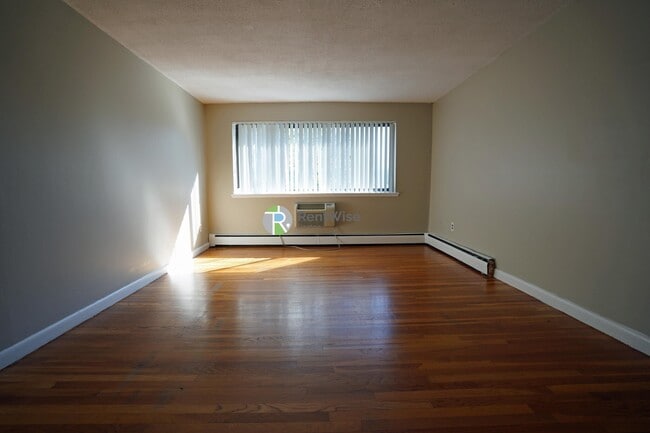 Photo - 122 Dustin St Apartment