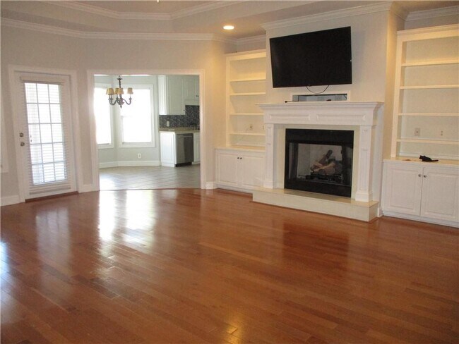 Foto del edificio - 121 Village Creek Way