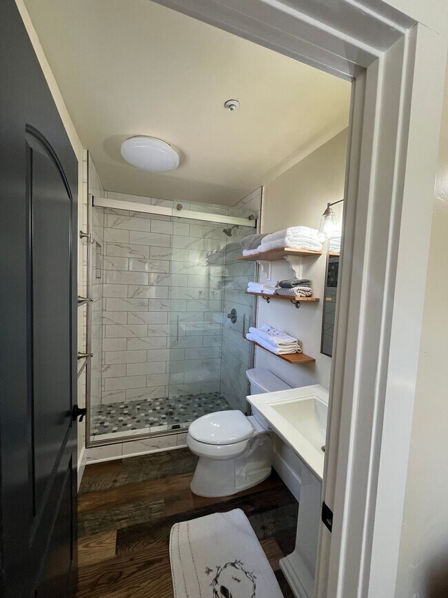 Foto del edificio - 1324 Palm St