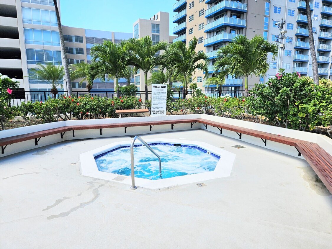 Foto principal - Royal Capitol Place Kakaako 1 Bedroom 1 Ba...