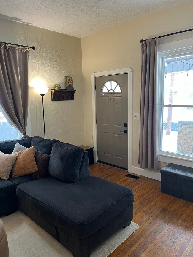 Foto del edificio - 1112 Newman St