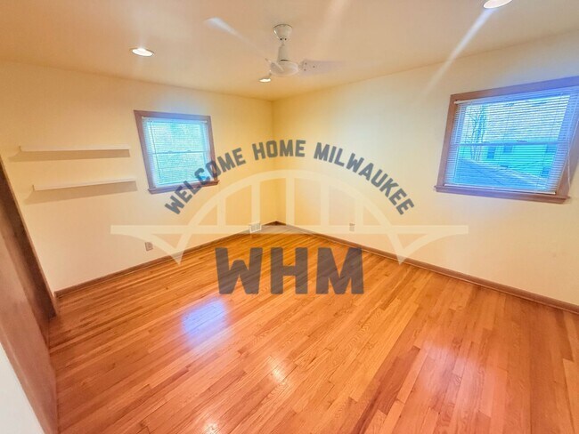 Foto del edificio - 7315 Harwood Ave