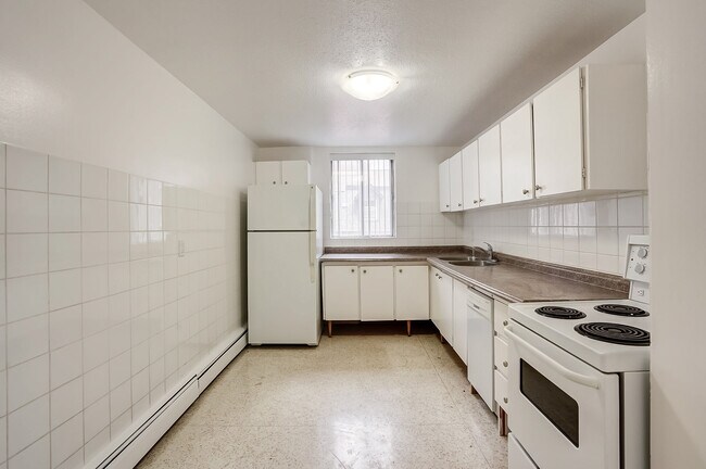 Photo du bâtiment - Crystal Arms