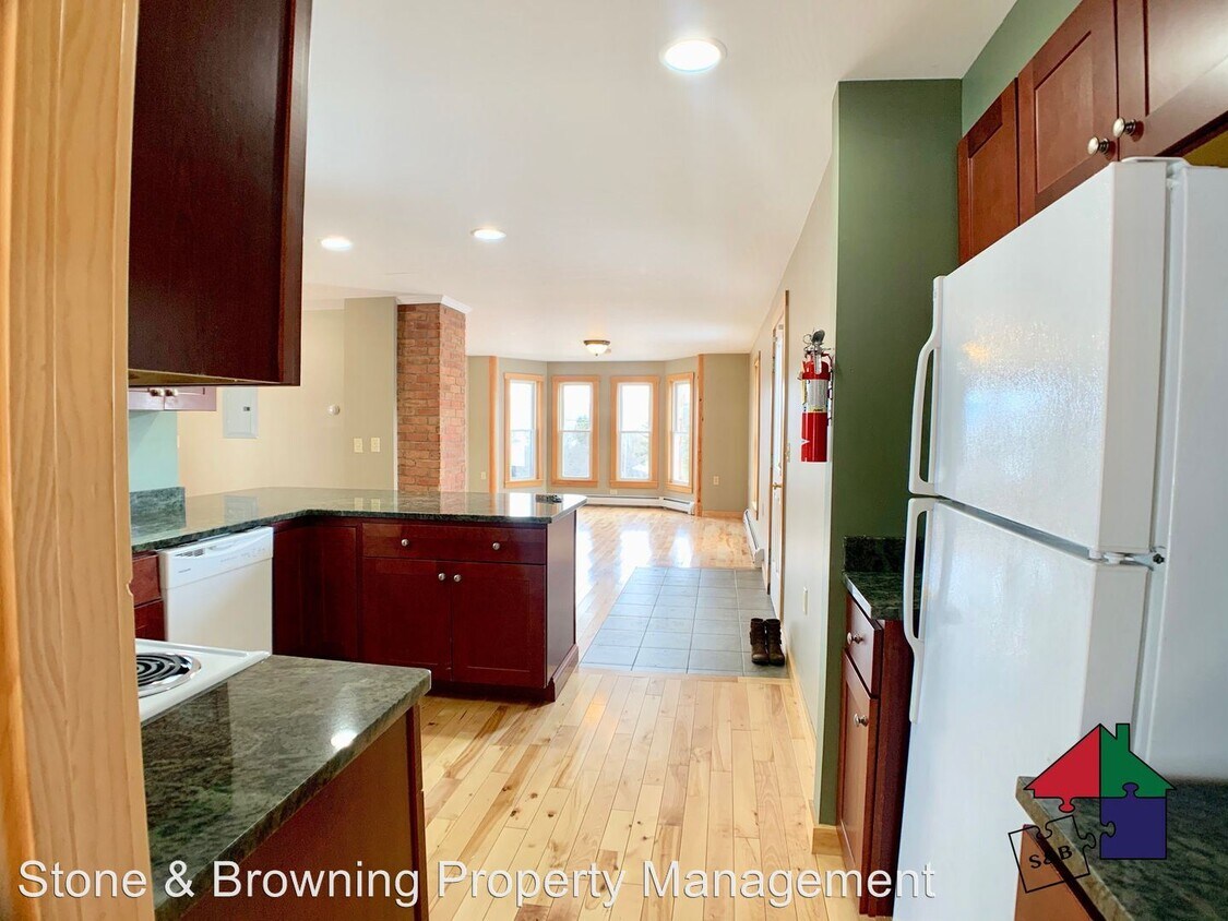 Primary Photo - 385 Prospect St