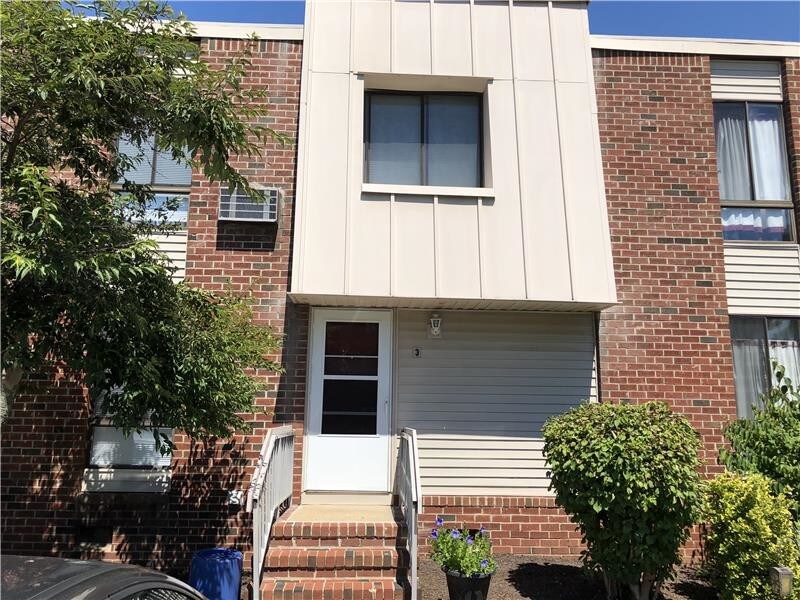 Foto principal - 583 Auten Rd