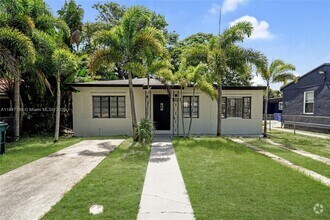 Building Photo - 1021 NW 7th Ave