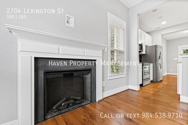 Foto del edificio - 2704 Lexington St