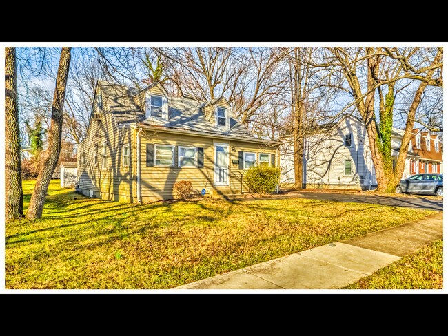 Building Photo - 5110 Navahoe St